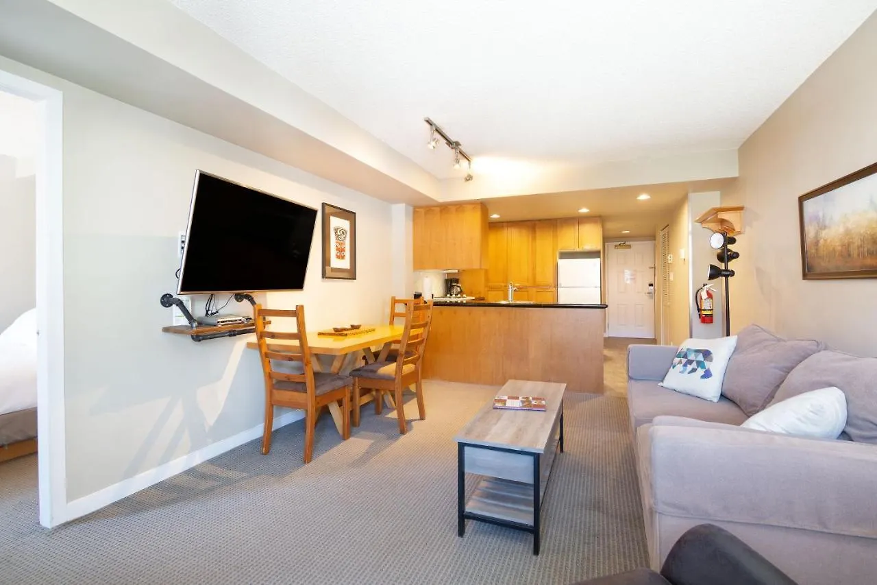 Aparthotel Whistler Village Centre By Latour Hotels And Resorts